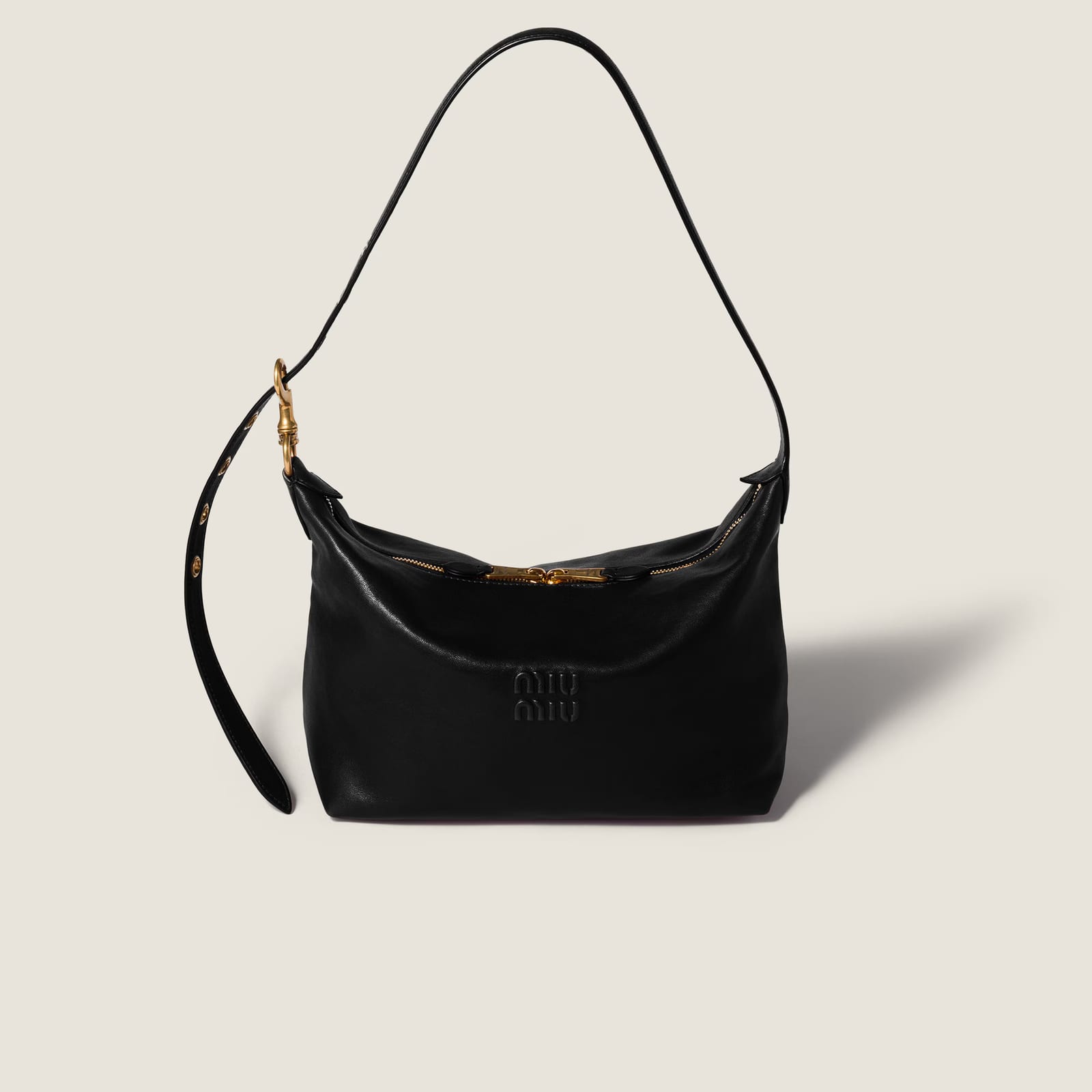 tis-20260828-miumiu-5bc217-qjb-f0002-v-woo